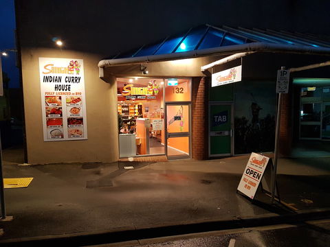 SINGH Indian Curry House - Accommodation Australia 0