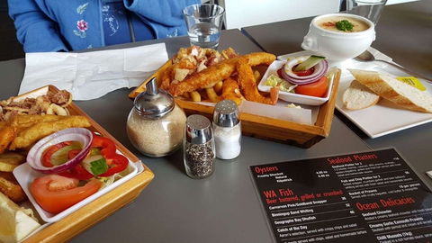 Aristos Waterfront Bunbury - Accommodation Australia 0