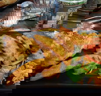 Elephant Boy Cafe - Bed n Breakfasts