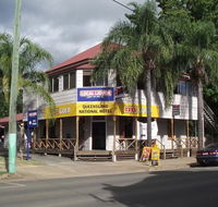 Queensland National Hotel - Accommodation Australia