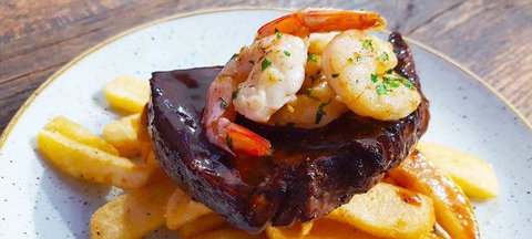 Scarborough Beach Bar - Local Tourism 0