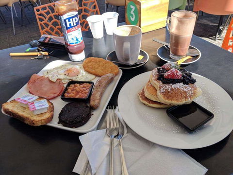Chippy's Fish Cafe - Jindalee - Australia Shopping 0