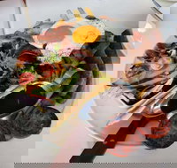 Lazy Moes - Caroline Springs - Accommodation Australia