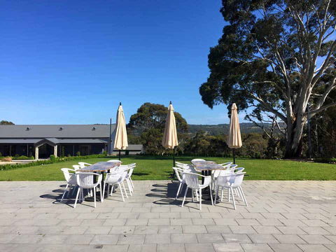 Three Gums Bistro - Local Tourism 0