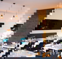 Yellowtail Restaurant - Bed n Breakfasts