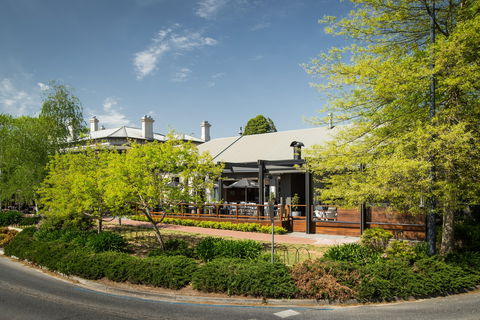 The Stirling Hotel - Accommodation Australia 0
