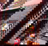 Wattle Diner - Australia Shopping