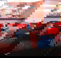 Waves Bar  Lounge - Accommodation Australia