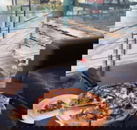 Little Caesars - Sorrento - Accommodation Australia