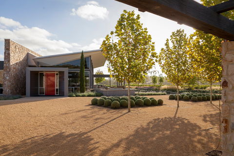 Barossa Valley Estate Cellar Door & Gardens - Australia Shopping 1