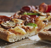Domino's - Smithfield - Accommodation Australia