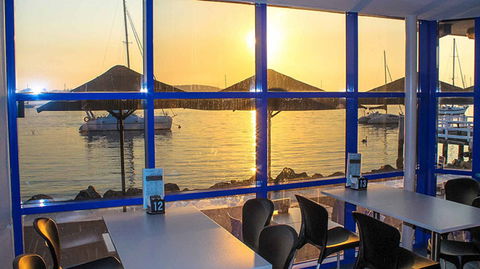 GJ's Bay Cafe And Grill - Australia Shopping 2