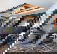 Reid's Lounge at The Breakwater - Accommodation Australia