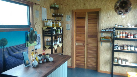 Petite Provence - Local Tourism 0