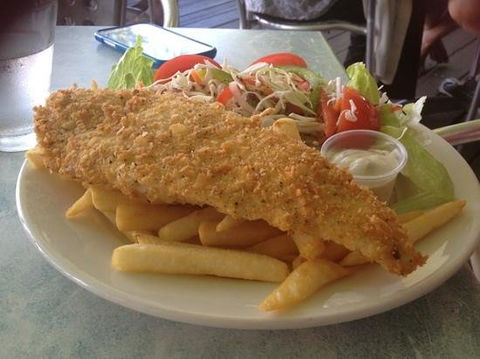 Flying Fish Point Cafe - Accommodation Australia 0
