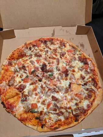 Pizzeria La Luna - Local Tourism 21