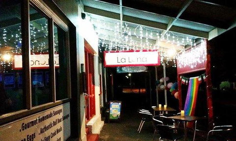 Pizzeria La Luna - Local Tourism 0