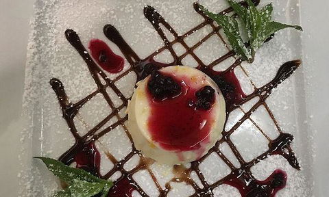 The Loose Goose Bar & Restaurant - Local Tourism 1