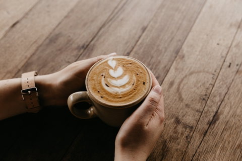Two Before Ten Cafe & Coffee Roasters - Bed n Breakfasts 2