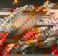 5 Little Pigs Cafe - Accommodation Australia