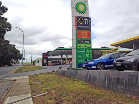 C Coffee - Old Reynella - Accommodation Australia 0