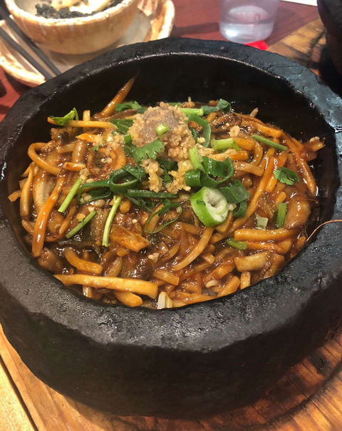 Mr Stonepot - Chatswood - Accommodation Australia 0