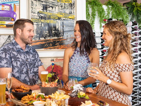 The Garden Bar Bistro - Accommodation Australia 1