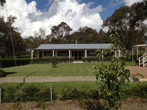 Mortimer's Wines Schoolhouse Cellar Door - Local Tourism 2