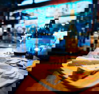 Laura St Seafood - Accommodation Australia