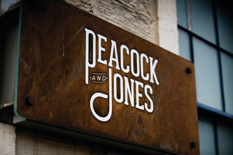 Peacock And Jones - Accommodation Australia 0
