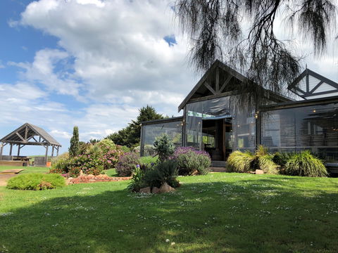 Phillip Island Winery - Bed n Breakfasts 2