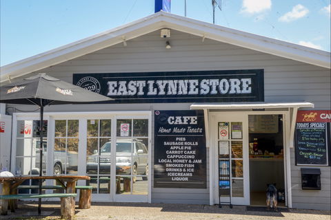 East Lynne Store - Accommodation Australia 0
