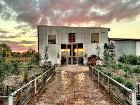 Nashdale Lane Wines Cellar Door - Bed n Breakfasts 1