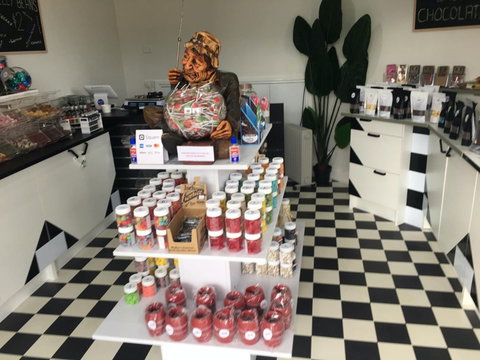 Port Campbell Lolly Shop - Local Tourism 0