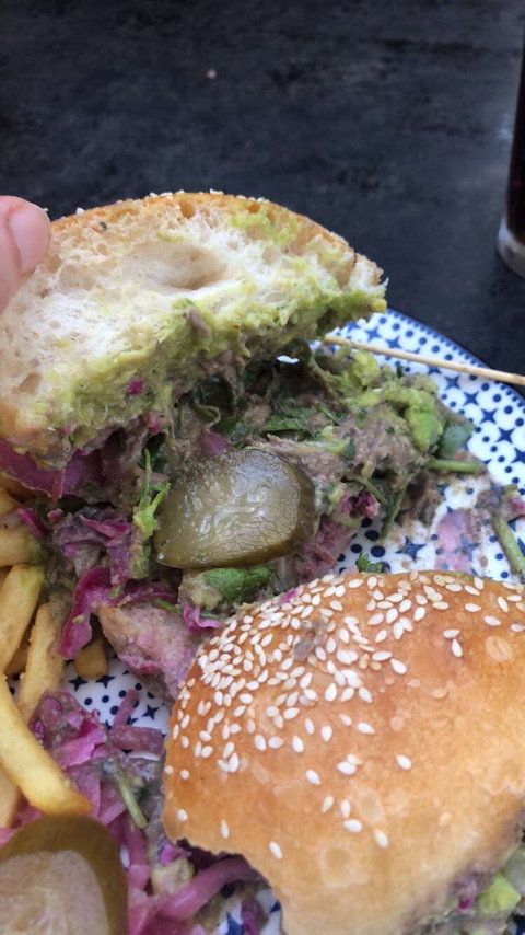 Tree House On Belongil - Bed n Breakfasts 0