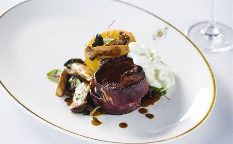 SJ's Brasserie - Accommodation Australia 3