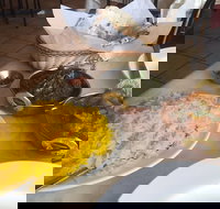 The Grand Indian Cuisine - Bed n Breakfasts