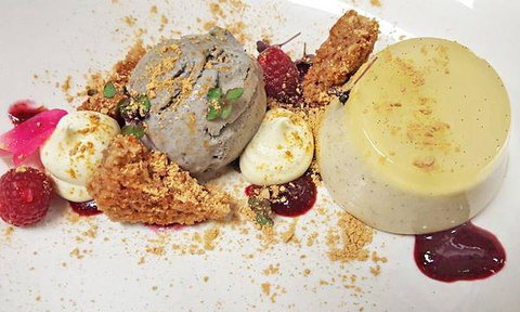 Cafe Moby - Local Tourism 6