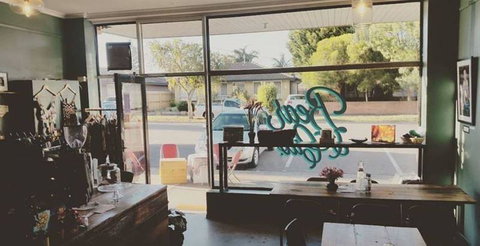 Bear & Cub - Local Tourism 14