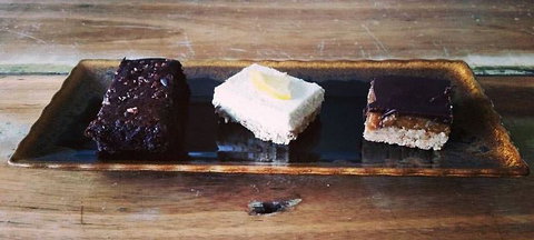 Bear & Cub - Local Tourism 2