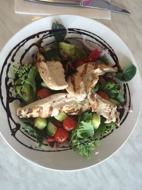 Montagna Cafe - Local Tourism 4