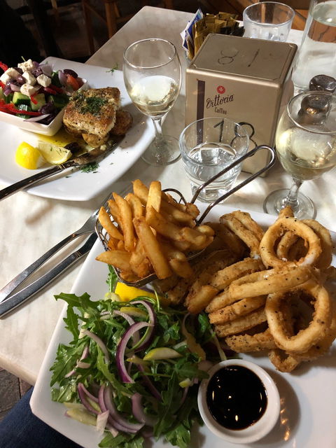 Montagna Cafe - Local Tourism 5