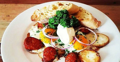 Periwinkles Cafe - Local Tourism 0