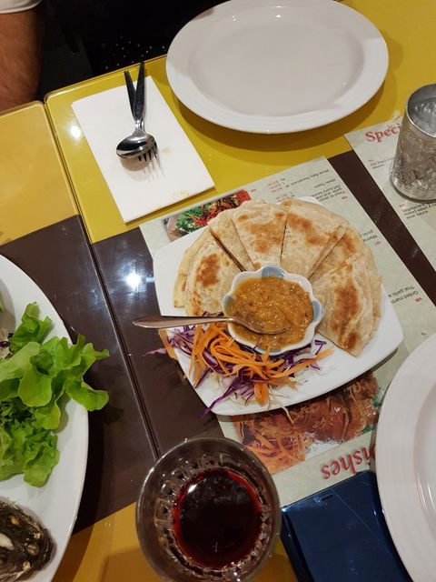 Amphawa Thai Restaurant - Accommodation Australia 4