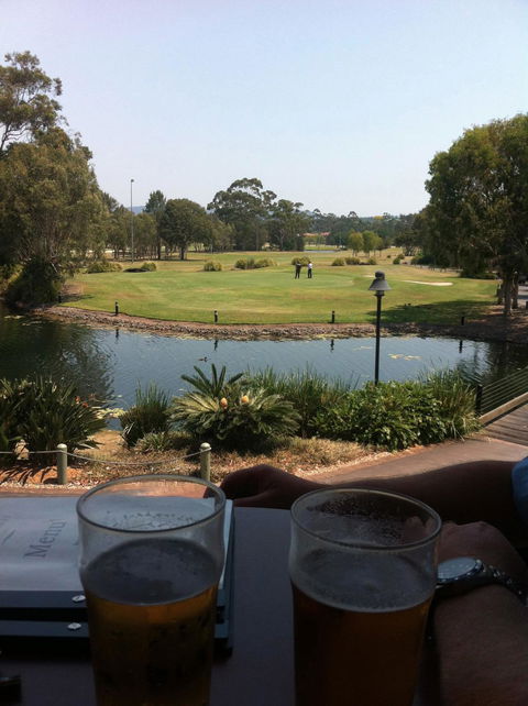 Emerald Lakes Golf Club - Accommodation Australia 4
