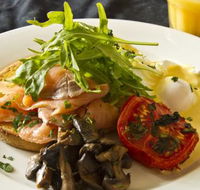 Hungry Wolfs Kincumber - Accommodation Australia