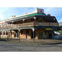 Bank Hotel Dungog - Australia Shopping