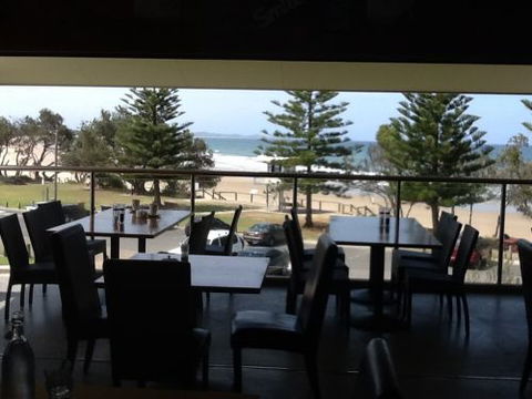 Fat Fish Beachfront Bistro - Accommodation Australia 0