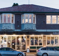 The Entrance Lakehouse - Bed n Breakfasts