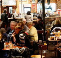 Settlers Tavern - Accommodation Australia